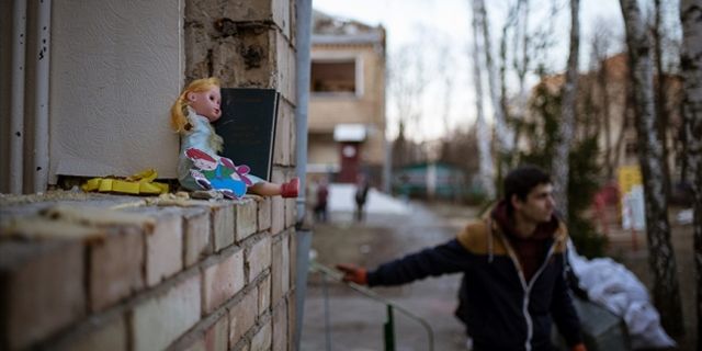 Ukrayna: Rusya'nın saldırılarında 177 çocuk öldü