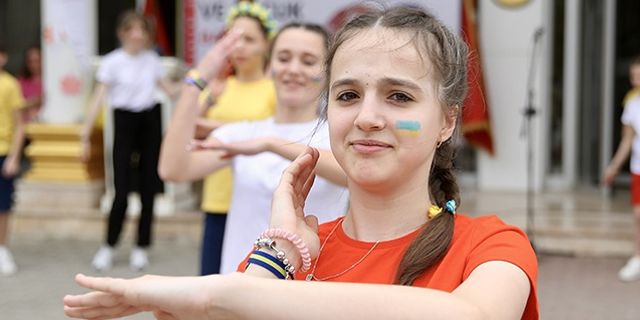 Ukraynalı çocuklar 23 Nisan coşkusuna ortak oldu