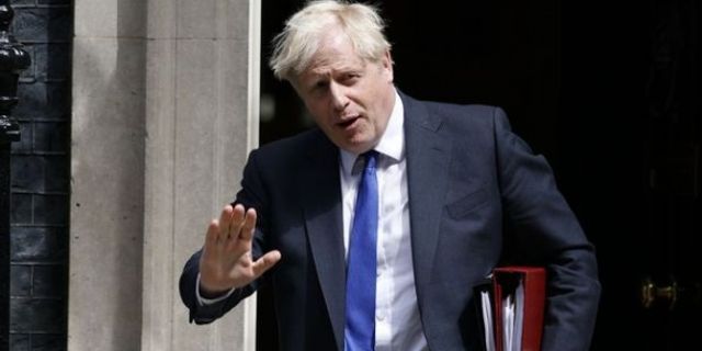 İngiltere Başbakanı Johnson istifa etti!