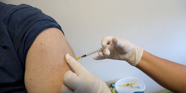 Kovid-19 ve gribe karşı "maske ve aşı" uyarısı!