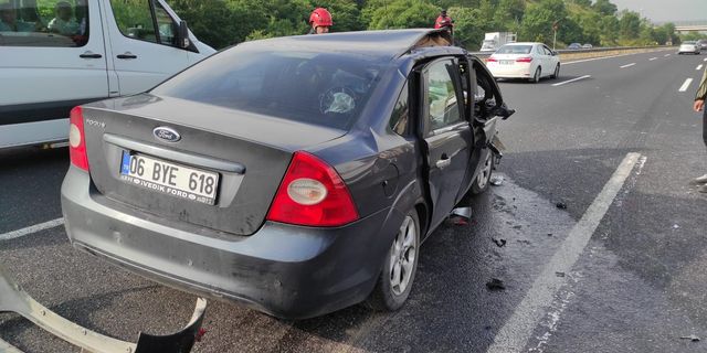 Düzce'de otomobil tıra arkadan çarptı: 5 yaralı