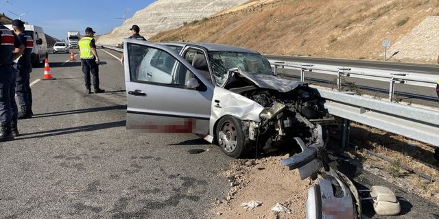 İstanbul-İzmir Otoyolu'ndaki zincirleme kazada 2 kişi öldü, 7 kişi yaralandı