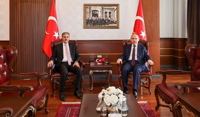 Başkan Alemdar, Vali Karadeniz'i ziyaret etti