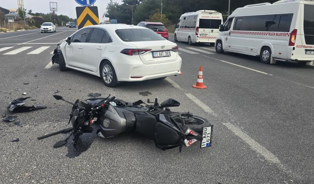 Polisevi Kavşağı'nda kaza