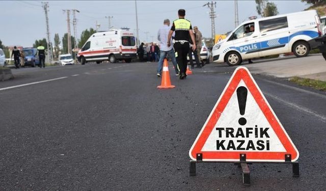 Kocaeli TEM Otoyolu'nda Korkunç Kaza: Cip Takla Attı, 2’si Çocuk 7 Yaralı