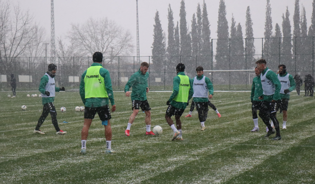 Sakaryaspor maç öncesi hazırlık içinde