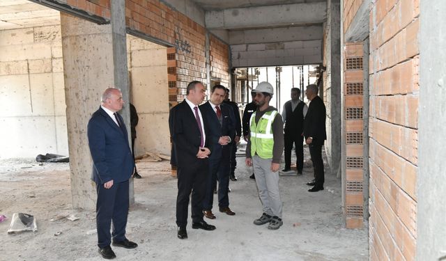 Tekirdağ Valisi Soytürk Hayrabolu'da ziyaretlerde bulundu