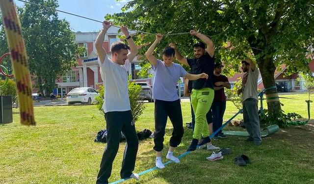 SUBÜ’de Slackline Etkinliği düzenlendi