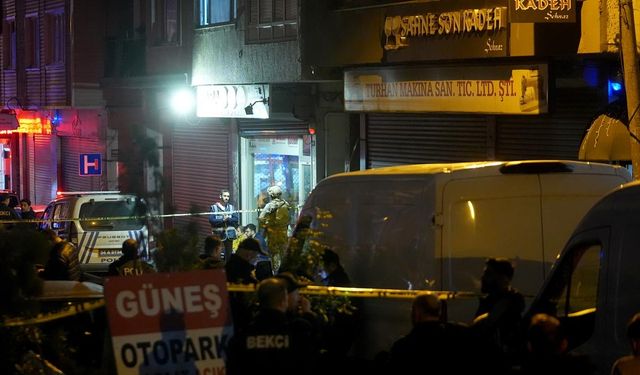 Kağıthane'de iş yerine patlayıcı madde atılması sonucu 7 kişi yaralandı