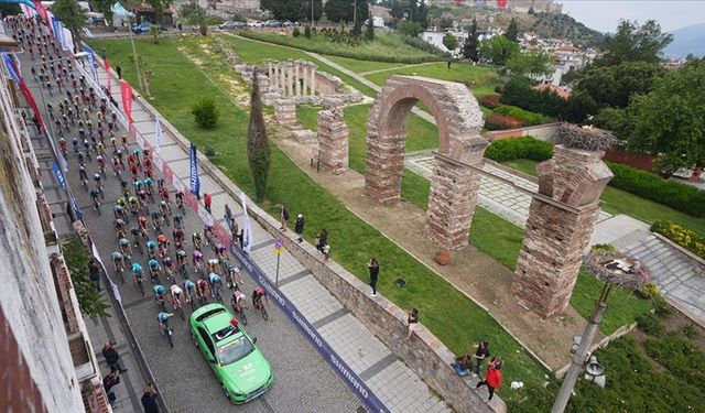 60. Cumhurbaşkanlığı Türkiye Bisiklet Turu'nda 6. etabın startı verildi