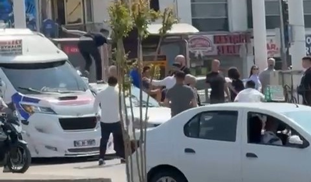 Bursa’da Yol Verme Tartışması Yumruklu Kavgaya Dönüştü