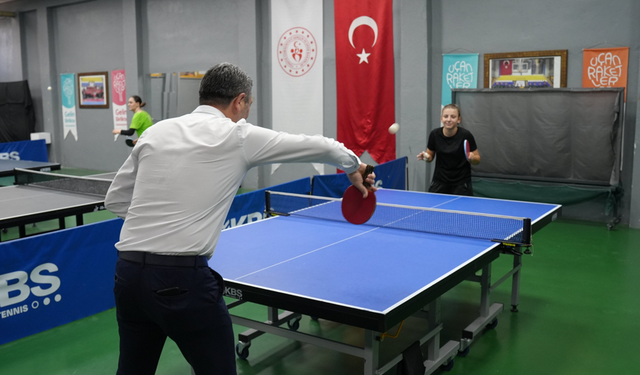 İl Müdürü Cemil Boz, GSB Yaz Spor Okulları’nı Ziyaret Etti