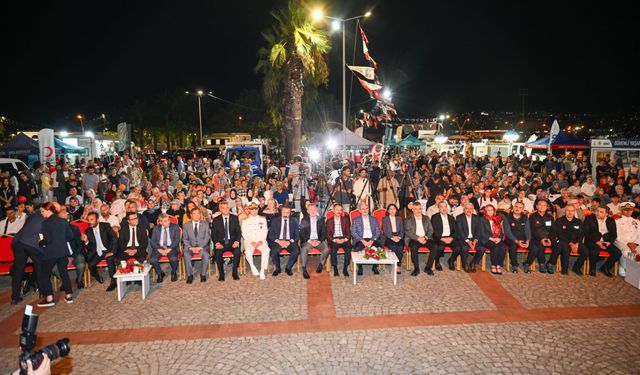 Marmara Depremi'nde hayatını kaybedenler Kocaeli'de anıldı