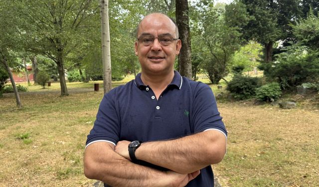 Orman yangınlarında bir çay kaşığı toprakta bile milyonlarca canlı yok olabiliyor