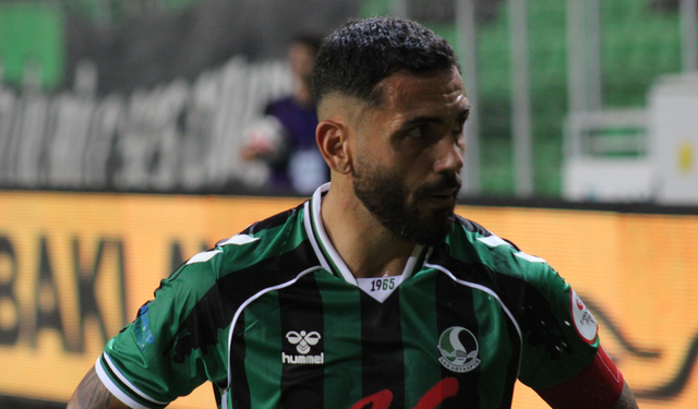 Sakaryaspor’da Kaptan Burak Çoban Parladı
