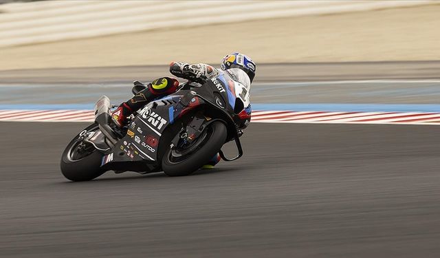 Milli motosikletçi Toprak Razgatlıoğlu, Fransa’da “2’de 2” yaptı
