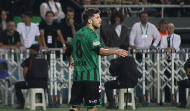 Mirza Cihan, Amed SF Maçında İlk Kez Sakaryaspor Forması Giydi
