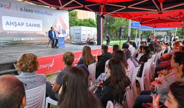 Ahmet Ümit İZKİTAP'ta yeni romanından ipuçları verdi