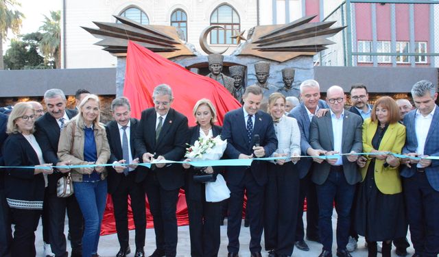 Balıkesir'de '10 Ekim Dünya Balıkesirliler Günü' kutlamaları başladı