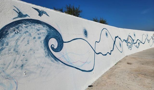 Çanakkale'deki Kumkale Limanı renklendirildi