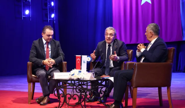 DEÜ’de Medya ve Uluslararası Gündem Söyleşisi