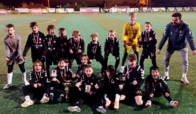 54 Futbol Kulübü U12 Takımından Eskişehir’de Şampiyonluk Zaferi