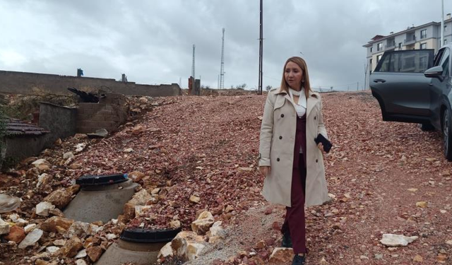 Bilecik’te Sağanak Sonrası Sokaklar Taş ve Kayalarla Kaplandı