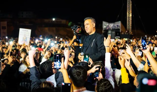 Haluk Levent, Mardin Kültür Yolu Festivali’nde Hayranlarını Coşturdu