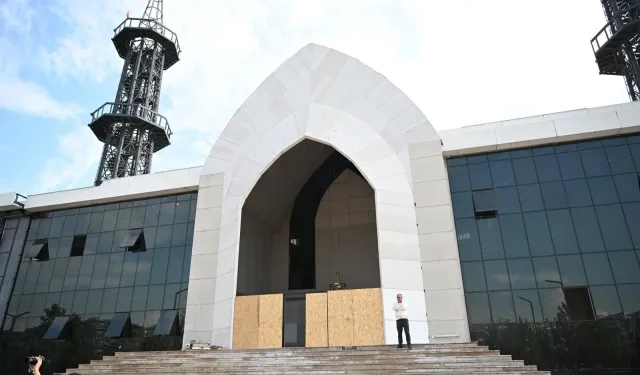 Kartepe Kent Meydanı Camii İnşaatında Sona Gelindi