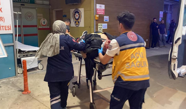 Motosiklet kaldırma çarptı : 1 ağır yaralı