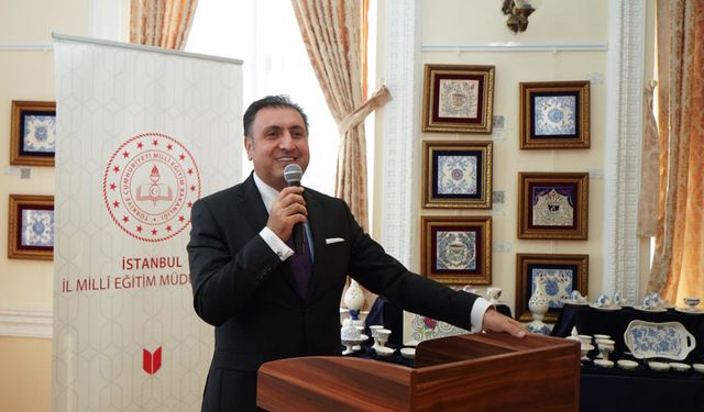 Türkiye Yüzyılı Maarif Modeli'nin eğitim materyali İstanbul'da öğretmenlere tanıtıldı