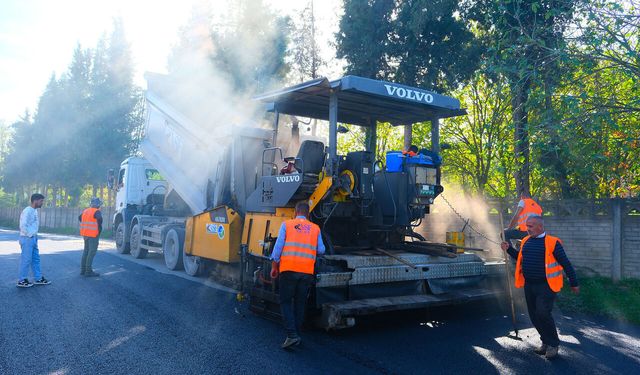Hendek’te Soğuksu’dan Sonra Şimdi Hacıkışla: Büyükşehir Şehrin Yollarını İlmek İlmek İşliyor