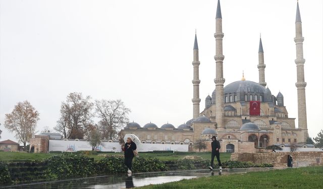 Edirne’de Sağanak Hayatı Olumsuz Etkiledi