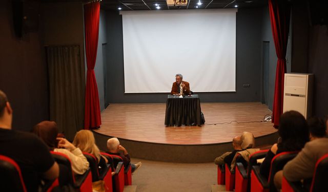 Felsefe Atölyesi yoğun katılımla başladı