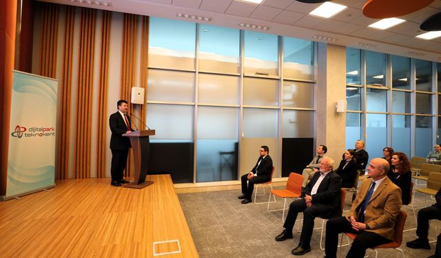 SUBÜ +1 Liderlik Okulu Katılımcıları Dijitalpark Teknokent İstanbul’u ziyaret etti