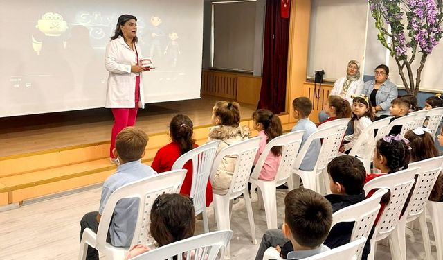 Gelibolu'da öğrencilere ağız ve diş sağlığı eğitimi verildi