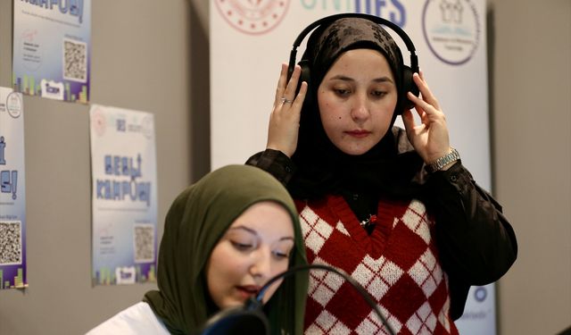 Görme engelli üniversiteliler ders notlarına 'sesli' ulaşabilecek