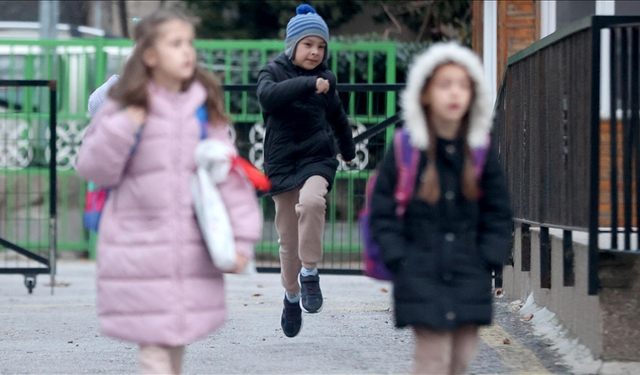 İlköğretim müfredatına “bilinçli tüketici” dersi geliyor