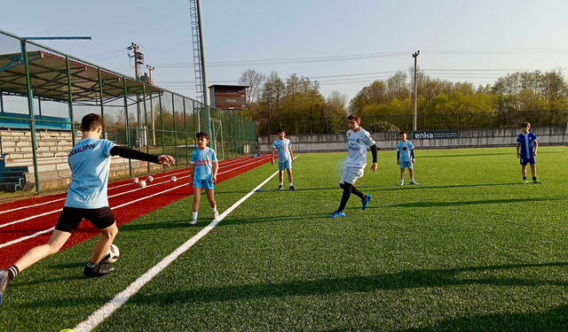 Gençler Farklı Branşlarda Yeteneklerini Geliştiriyor