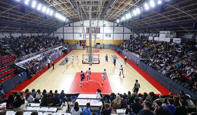 Sakarya Büyükşehir Basketbol Ligde Farkını Ortaya Koyuyor
