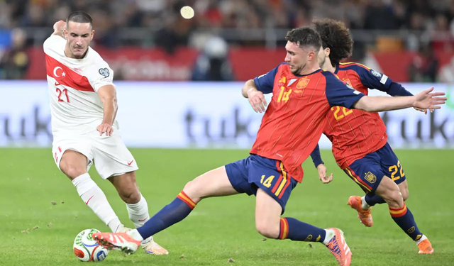 İspanya'ya ilk goller Türkiye'den