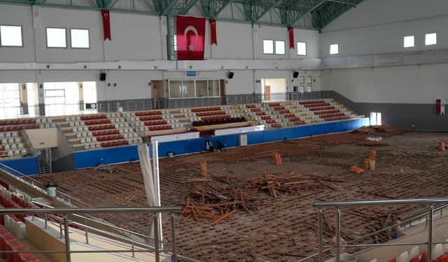 Hendek Spor Salonu’nda İncelemelerde Bulundu
