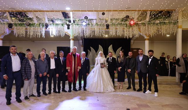 Elif ve Fatih Çifti Serdivan’da Dünyaevine Adım Attı