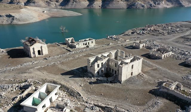 Karakurt HES Barajı’nda Su Seviyesi Düştü