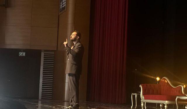 'Katarsis-Gel Yeniden Başlayalım' Bursa'da izleyiciyle buluştu