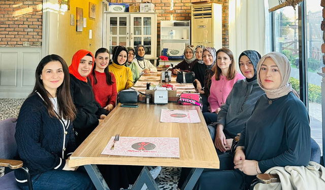 Erenler İlkokulu’nda 4/G Sınıfı Velileri Kahvaltıda Buluştu