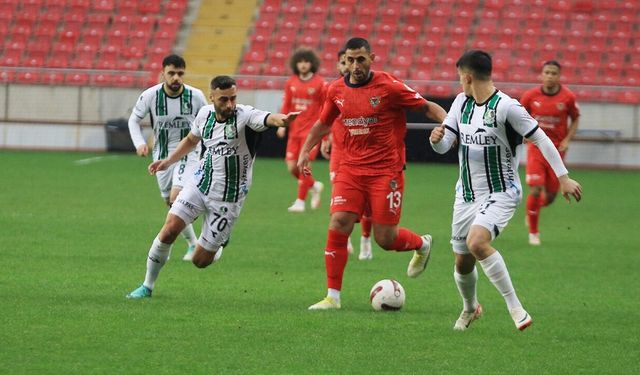 Sakaryaspor, kritik Hatayspor maçı için hazırlıklarını sürdürüyor