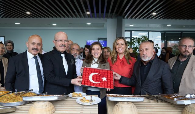 Kadın ustalar en iyi baklavayı yapmak için yarıştı