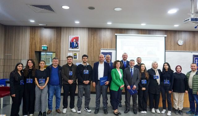 SAÜ’de muhasebenin geleceği masaya yatırıldı