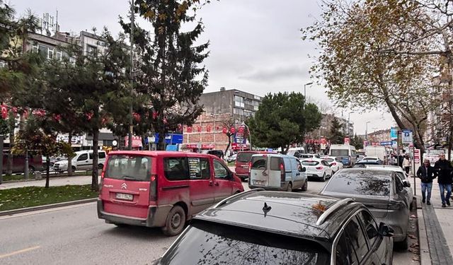Yeni Yıl Öncesi Trafik Yoğunluğu Artıyor